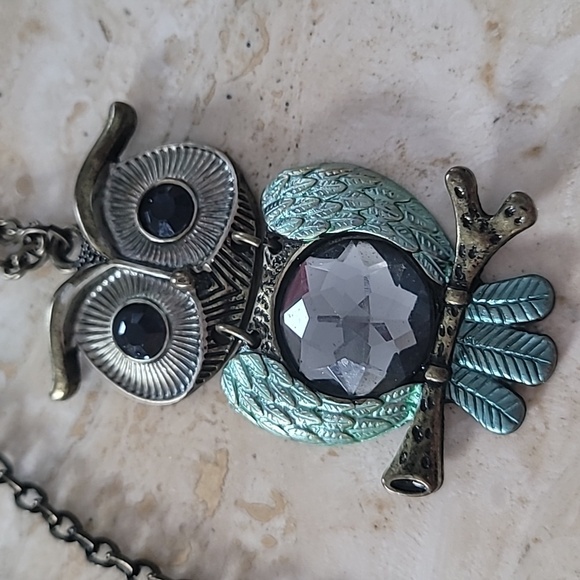 Vintage Large Owl Necklace - Picture 5 of 16